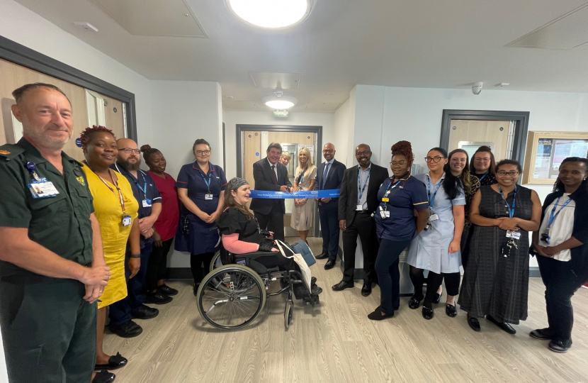 Stephen Metcalfe cuts the ribbon on the new NHS Mental Health Urgent Care Department at Basildon Hospital.